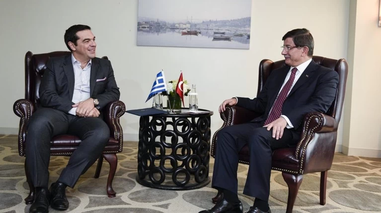 Τηλεφωνική επικοινωνία Τσίπρα-Νταβούτογλου