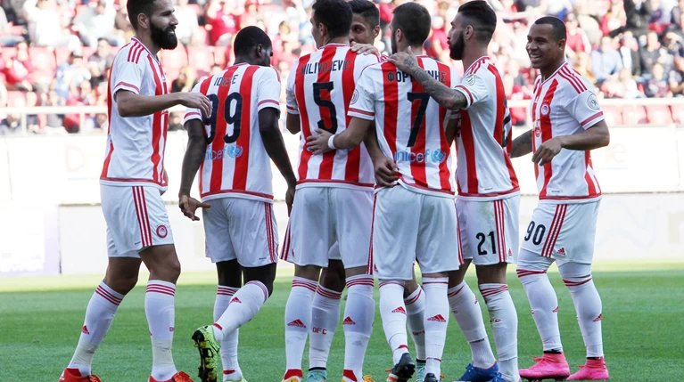 Δέκατη σερί νίκη του Ολυμπιακού:2-0 επί του Ηρακλή