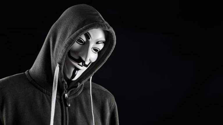 Αnonymous: Ρίξαμε 5.500 λογαριασμούς του ISIS στο twitter