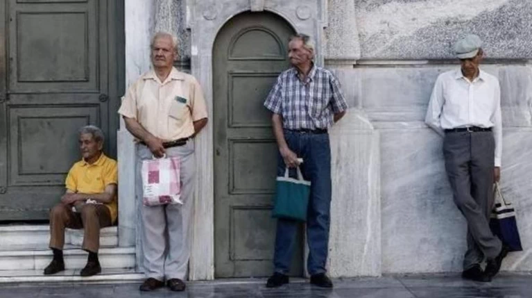 Μειώσεις συντάξεων από 5 έως 20% με επανυπολογισμό