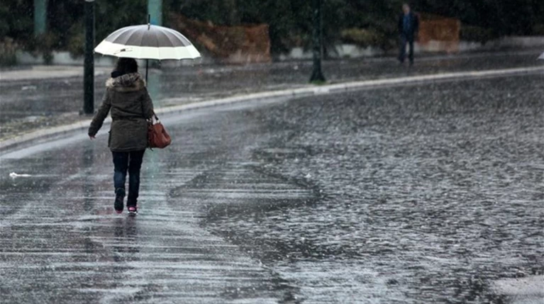 Καταιγίδες και θυελλώδεις άνεμοι από Κυριακή