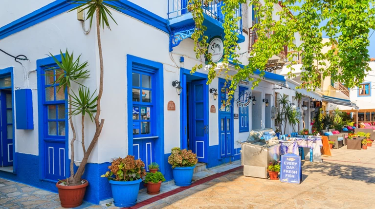 Ενα άγνωστο ελληνικό χωριό στα «διαμάντια» της Ευρώπης