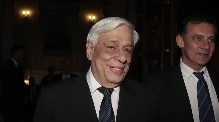 Παυλόπουλος:Επρεπε από καιρό η ΕΕ να είχε αναλάβει τον ρόλο του ΔΝΤ
