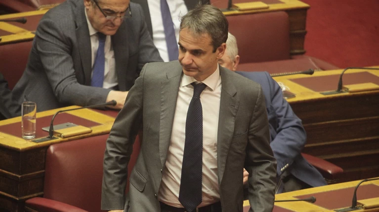 ΝΔ για Τσίπρα: Στήνει σκηνικό σύγκρουσης για εσωτερική κατανάλωση
