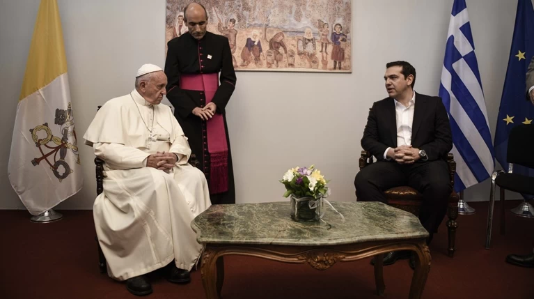 «Μαύρο» στο πρώτο μήνυμα του Πάπα επί ελληνικού εδάφους