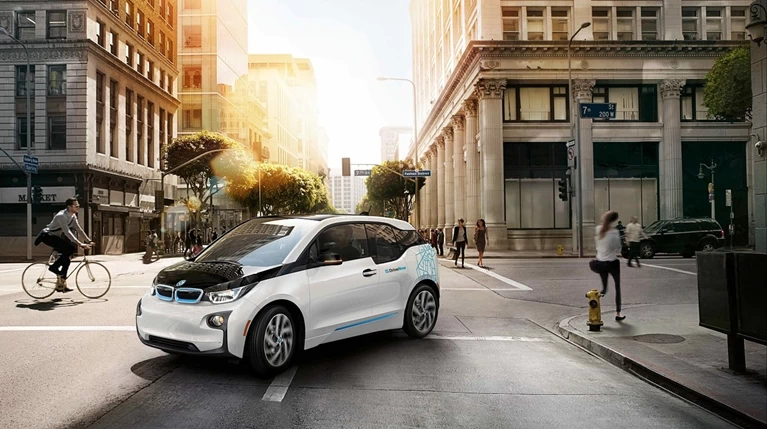 Η BMW "ηλεκτροδοτεί" την Ελλάδα με νεα σημεία πώλησης και υποστήριξης BMW i
