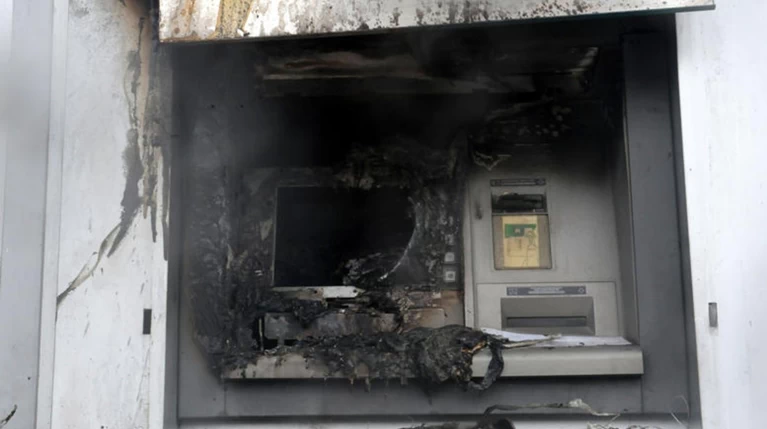 Στον ανακριτή δύο συλληφθέντες για εμπρησμό σε ATM