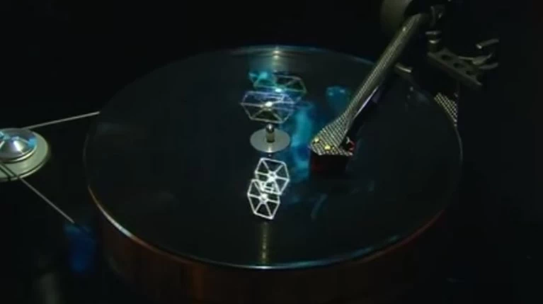 Ολόγραμμα σε βινύλιο: Το νέο soundtrack του Star Wars εντυπωσιάζει ΒΙΝΤΕΟ