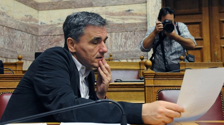 Καλοκαίρι με νέα προαπαιτούμενα για τη δόση 2,8 δισ.