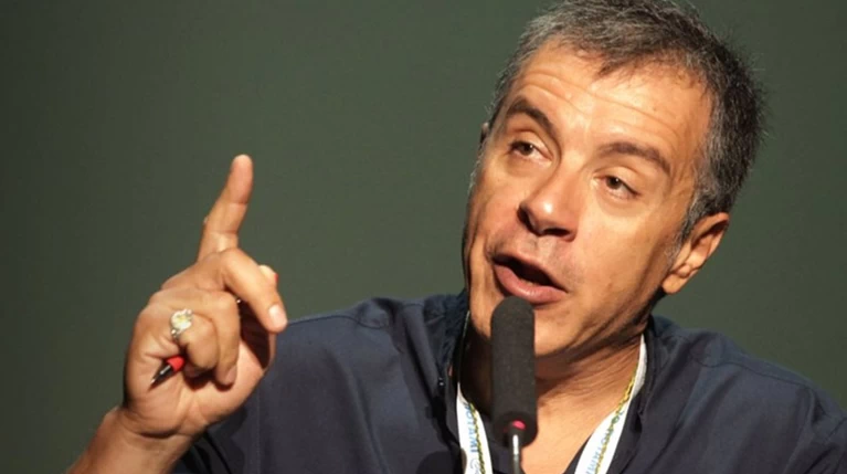 Θεοδωράκης: «Και ο Στάλιν έλεγε ότι η Σ.Ένωση είναι χώρα της χαράς»