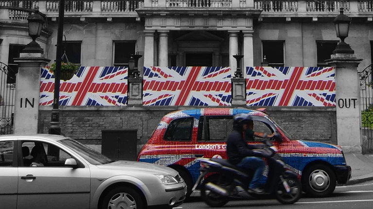 Ενώ το Brexit κατεβαίνει, η Ε.Ε. ετοιμάζει «Σχέδιο Β»