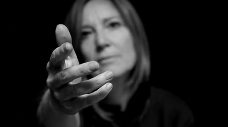 Οι Portishead αφιερώνουν το νέο τους κλιπ στην αδικοχαμένη Jo Cox