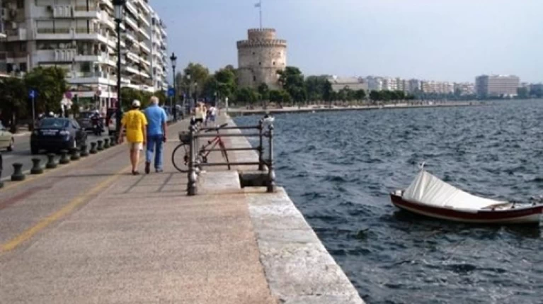 Μυστήριο με τη βουτιά θανάτου στον Θερμαϊκό