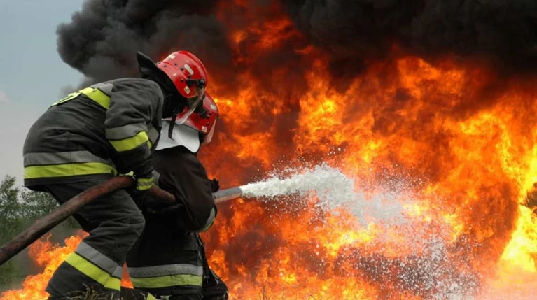 Μεγάλη πυρκαγιά στη Νότια Εύβοια