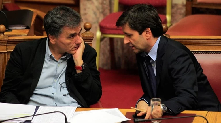 Σχέδιο για κούρεμα οφειλών σε Εφορία, Ταμεία & Τράπεζες