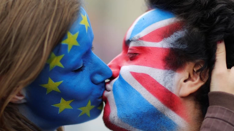 Οι Βρετανοί δεν μετάνιωσαν για το Brexit-Τι υποστηρίζει νέα έρευνα