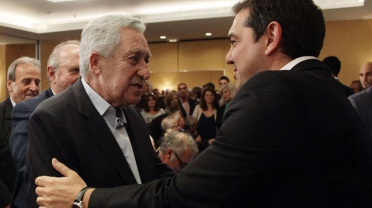 Οι πρώην σύντροφοι του Κουβέλη, τον "καρφώνουν" για τη σύμπλευση με Τσίπρα