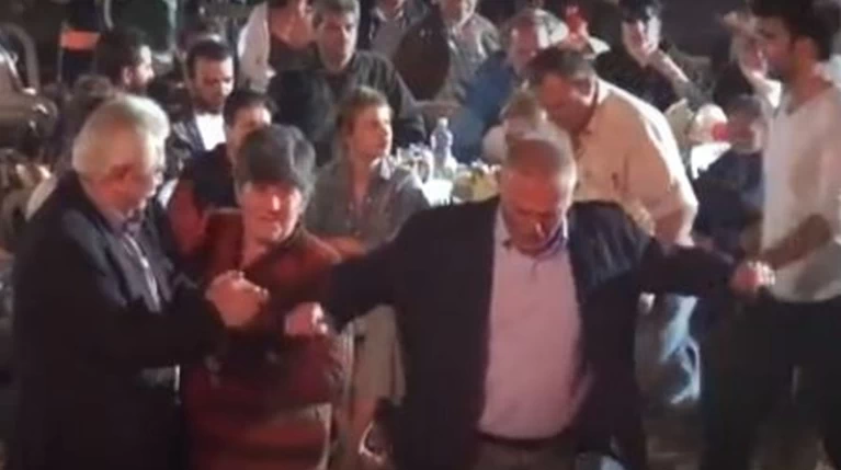 Το βαρύ ζεϊμπέκικο του Θανάση Παφίλη σε live του Γ. Μαργαρίτη video