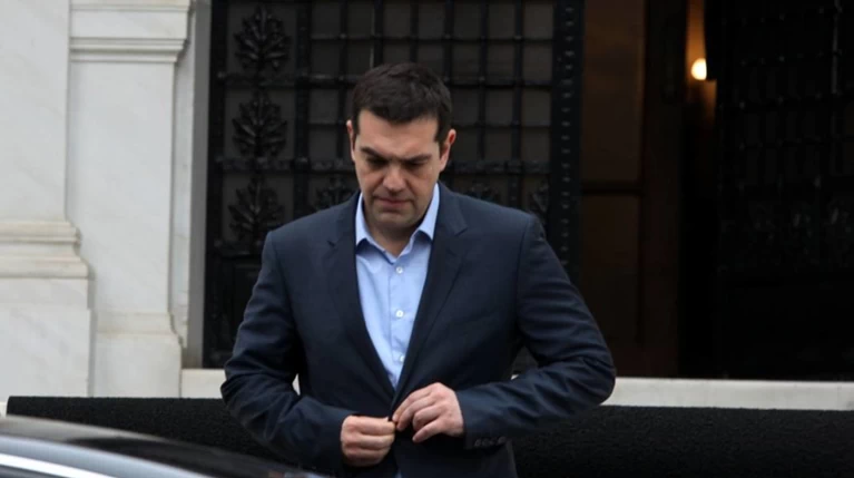 WSJ: Ο ΣΥΡΙΖΑ δημιουργεί το δικό του τρίγωνο διαπλοκής