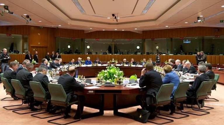 Τελεσίγραφο ως τις 10 Οκτωβρίου για τα 3 προαπαιτούμενα