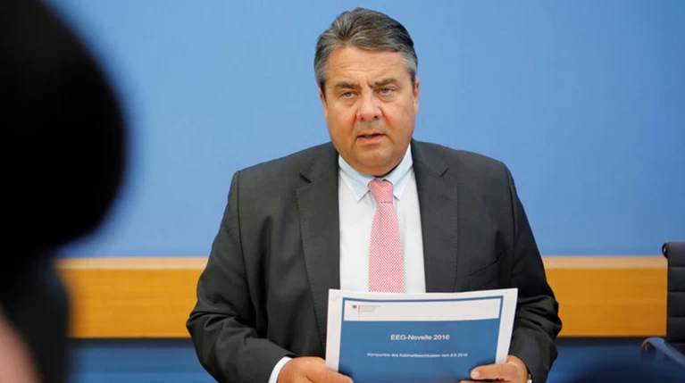 Γκάμπριελ: Να κλάψω ή να γελάσω με την κερδοσκοπία της Deutsche Bank;