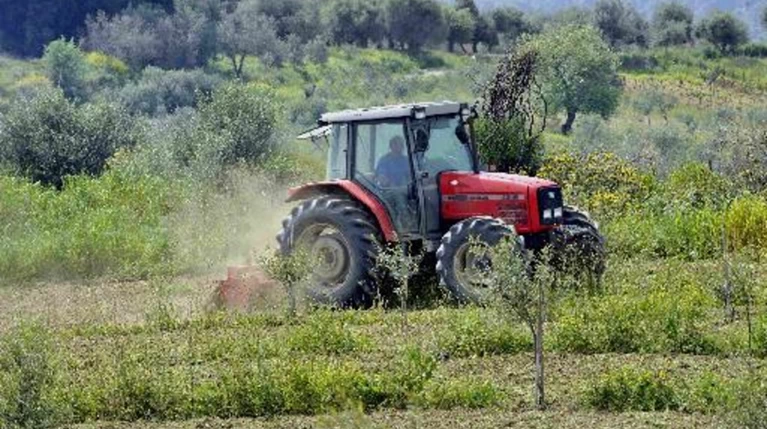 Τρακτέρ καταπλάκωσε 62χρονο αγρότη στην Κρήτη