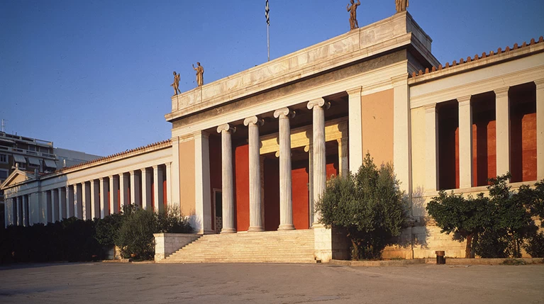 Πρωτοφανές! Ο Μπαλτάς έκανε «κατάληψη» στο Αρχαιολογικό Μουσείο