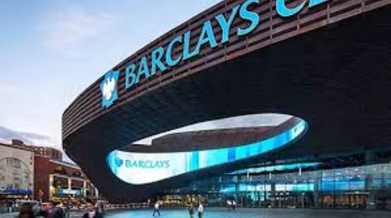 Τα τέσσερα σενάρια της Barclays για το ελληνικό χρέος