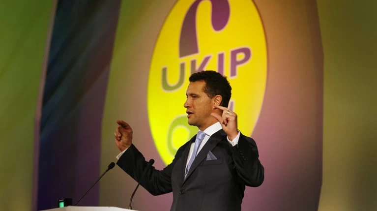 Στο νοσοκομείο ευρωβουλετής του Ukip, αναφορές ότι γρονθοκοπήθηκε
