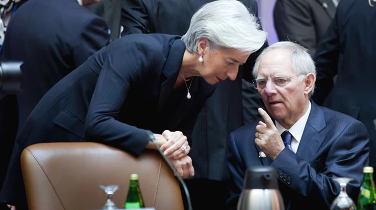 Στη σκιά της σύγκρουσης Βερολίνου - ΔΝΤ η κυβέρνηση