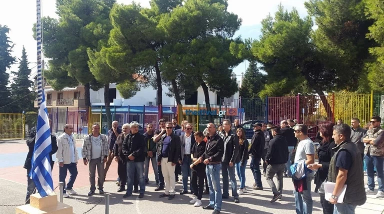 Ωραιόκαστρο: Γονείς απειλούν με λουκέτο στο δημοτικό