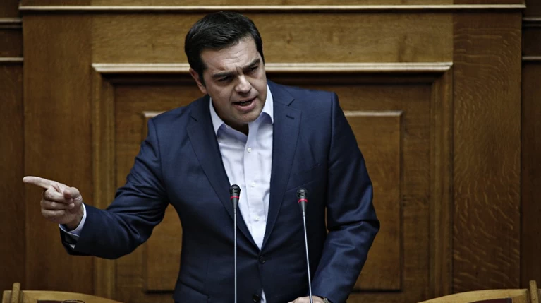 Μετωπική στη βουλή για τη διαφθορά και τη διαπλοκή