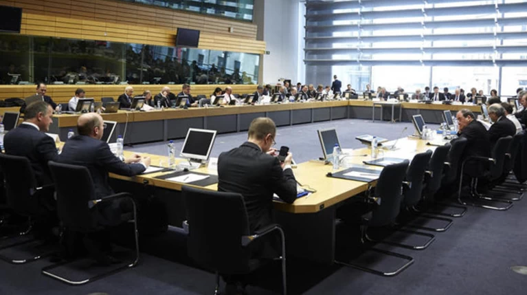 Νέο «καψόνι» στο Eurogroup με την υποδόση των 2,8 δισ.