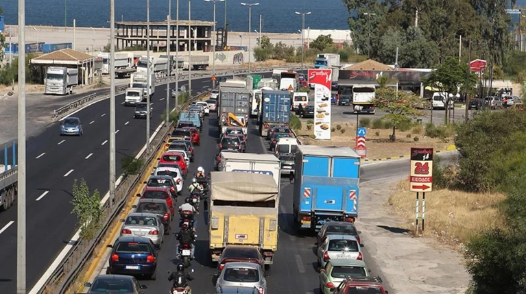 Mεγάλη κομπίνα με πλαστά ασφαλιστήρια