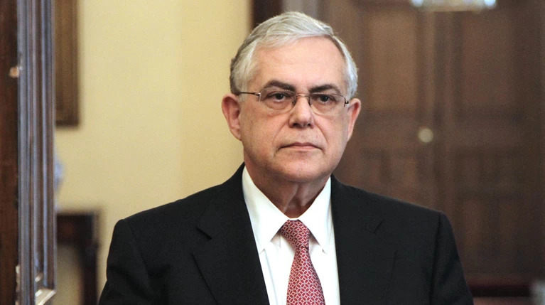 Παπαδήμος:Χωρίς βαθιές μεταρρυθμίσεις δεν αρκεί η αναδιάρθρωση χρέους