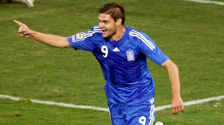 Ο Χαριστέας γίνεται...κομμωτής!