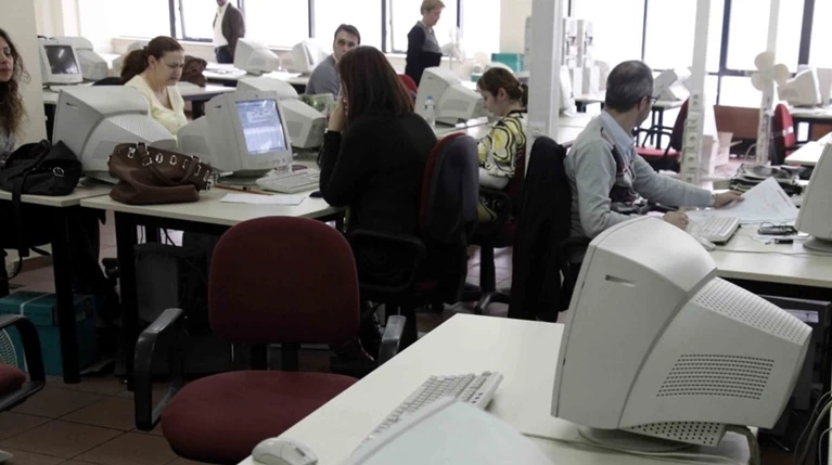 Τι έκλεισε για τους μισθούς στο Δημόσιο-τι μένει ανοικτό