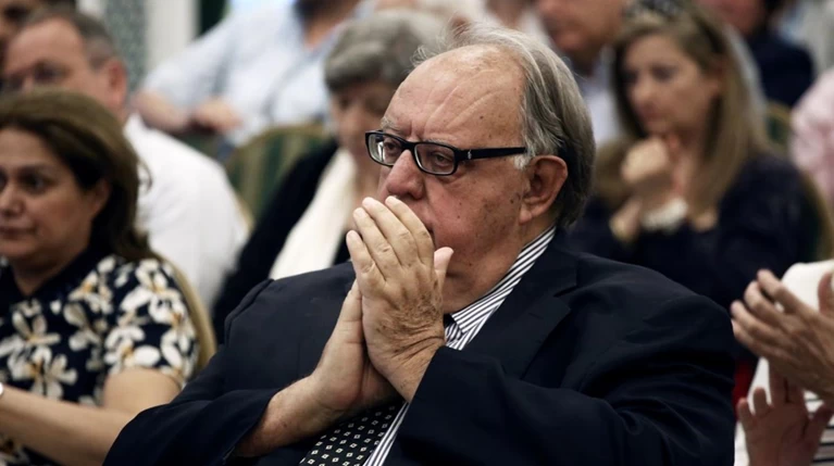 Πάγκαλος σε Τσίπρα: Όταν δεν είσαι τίποτε και καμαρώνεις, είσαι ψώνιο