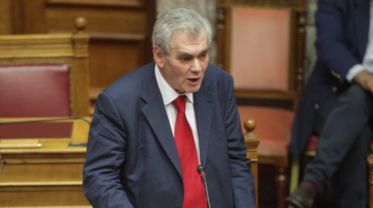 Με τροπολογία γίνονται «νόμιμες» όλες οι λίστες καταθετών στο εξωτερικό