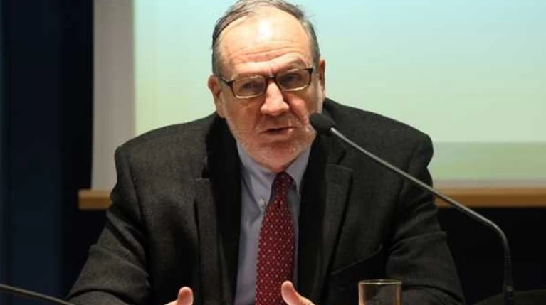 Ρομπόλης: Σύνταξη 500 ευρώ για 20 χρόνια δουλειάς θέλουν οι δανειστές
