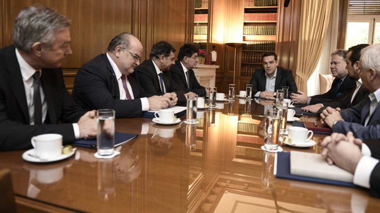 «Ναι» των εργοδοτών σε μικρή και προσωρινή αύξηση εισφορών