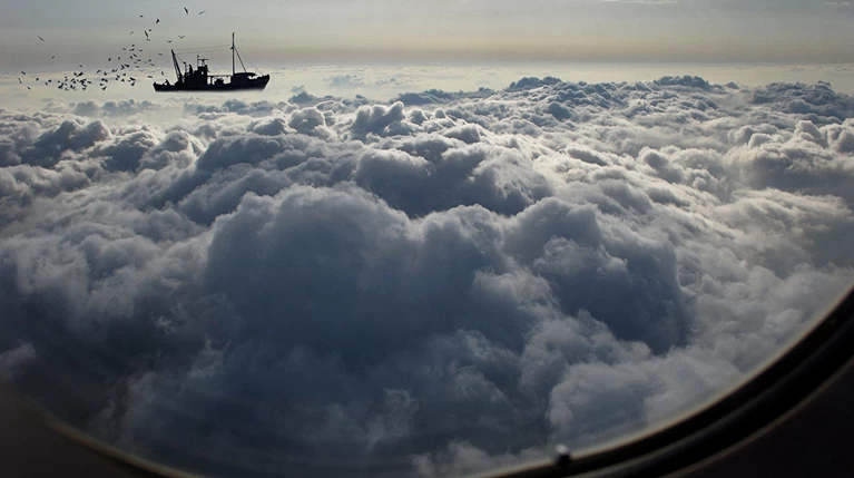 Deep in the clouds! Ενα μοναδικό φωτογραφικό πρότζεκτ!