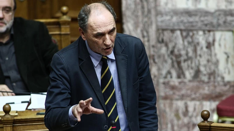 Αποστάσεις Σταθάκη από τη γραμμή Σκουρλέτη για Σκουριές