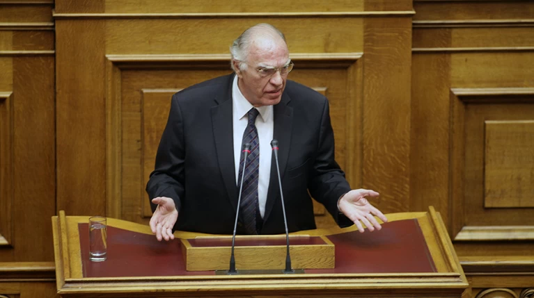 Ο Λεβέντης για τους «παπατζήδες» και το «γλείψιμο»