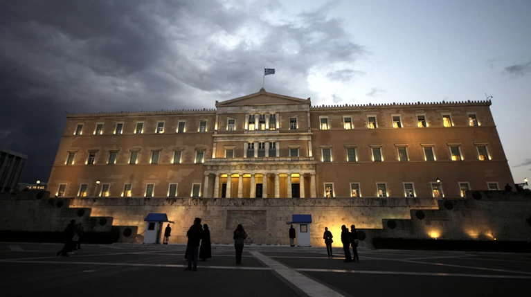 Συνεχίζουν τις τοποθετήσεις ημετέρων σε θέσεις-κλειδιά του Δημοσίου