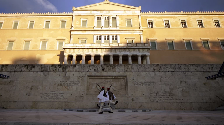 Διπλό κίνδυνο για Grexit "βλέπει" το CNBC
