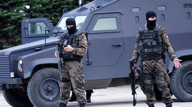 Συναγερμός στην Τουρκία για τρεις βομβιστές αυτοκτονίας