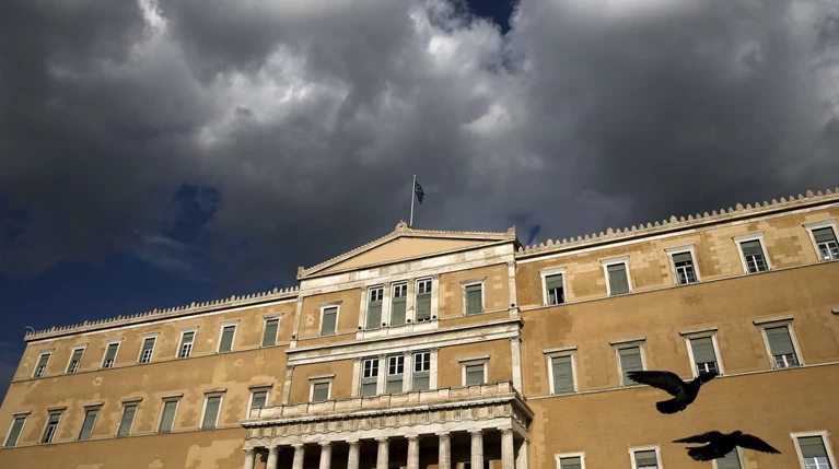 Διεθνή ΜΜΕ: Εντυπωσιακή η θρασύτητα της επίθεσης στο ΣτΕ από την κυβέρνηση