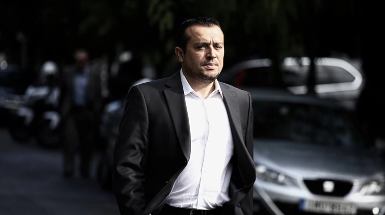 Οπισθεν Παππά: Να πέσουν οι τόνοι, χρειάζεται συναίνεση