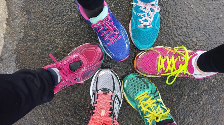 Tρέλα! «Επίσημα» παπούτσια των νεοναζί τα New Balance